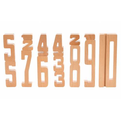 Foto van byAstrup houten cijfers 15 delig