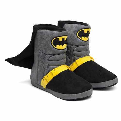 Foto van DC Comics Batman Caped Uniform Slippers - L-XL